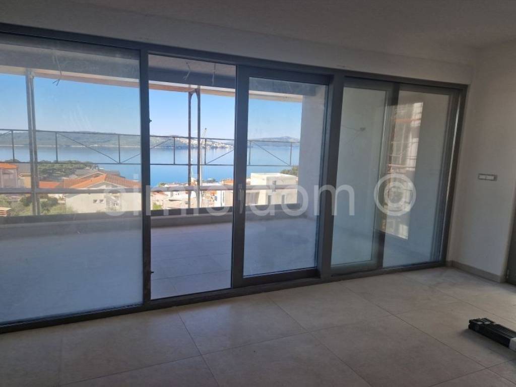 Apartman na moru, Prodaja, Trogir, Saldun