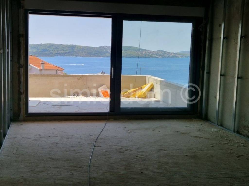 Apartman na moru, Prodaja, Trogir, Saldun