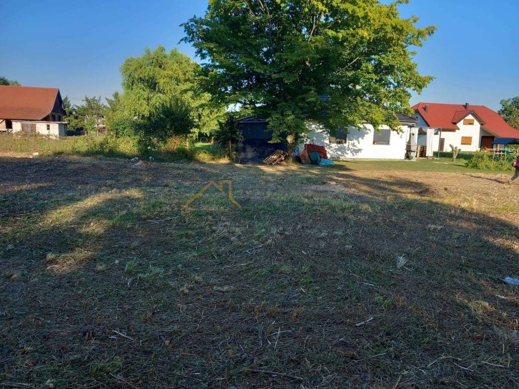 Građevinsko stambeno zemljište, Prodaja, Ivanić-grad, Centar