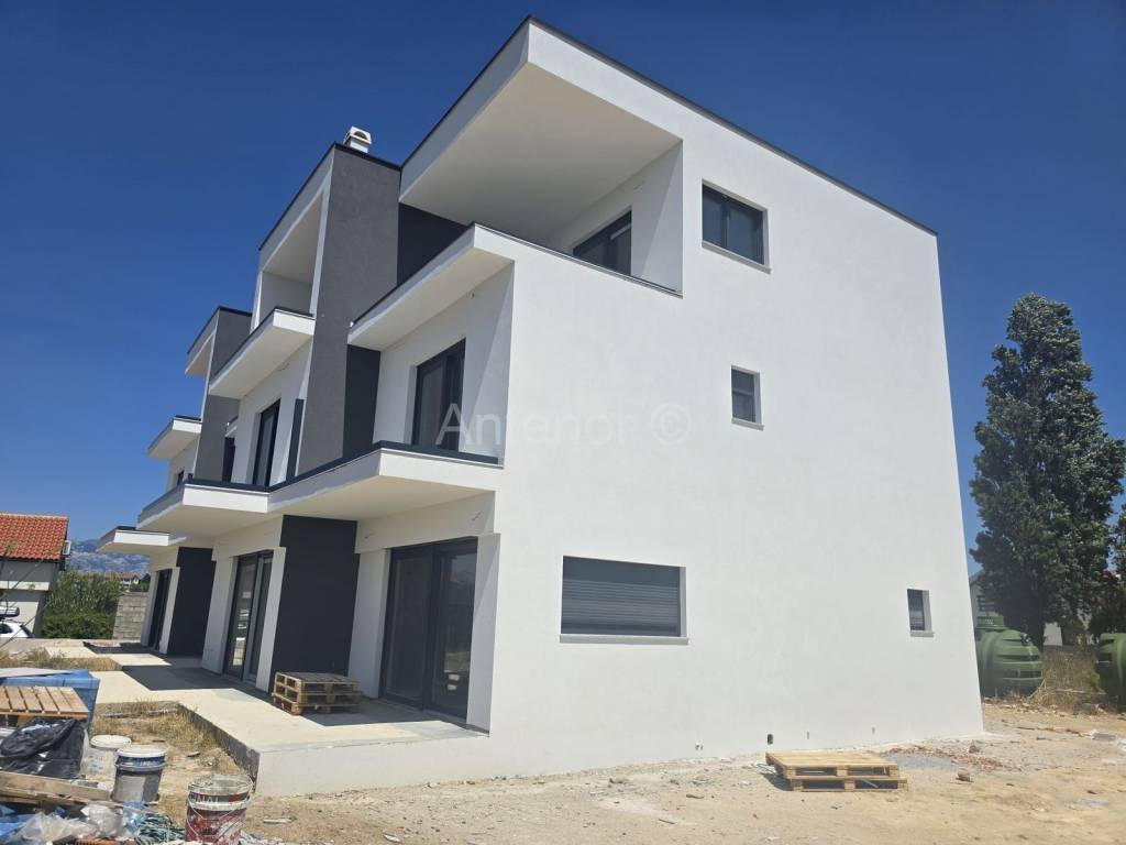 Apartman na moru, Prodaja, Vrsi, Zukve