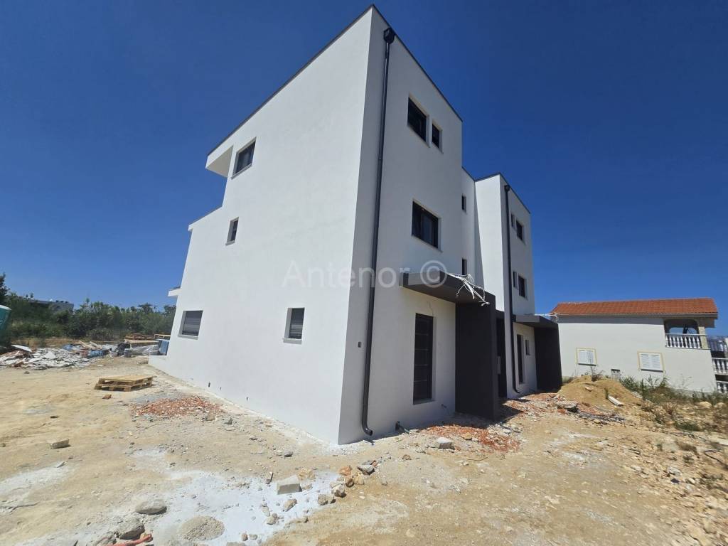 Apartman na moru, Prodaja, Vrsi, Zukve