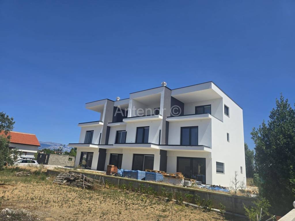 Apartman na moru, Prodaja, Vrsi, Zukve
