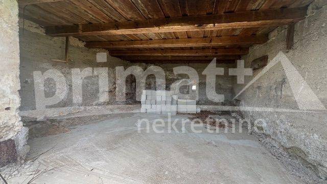 Kuća u izgradnji, Prodaja, Vrhovine, Vrhovine