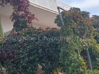 Apartmanska kuća, Prodaja, Omiš, Lokva Rogoznica
