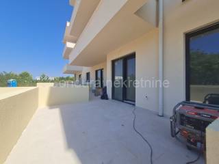 Apartman s okućnicom, Prodaja, Privlaka, Privlaka