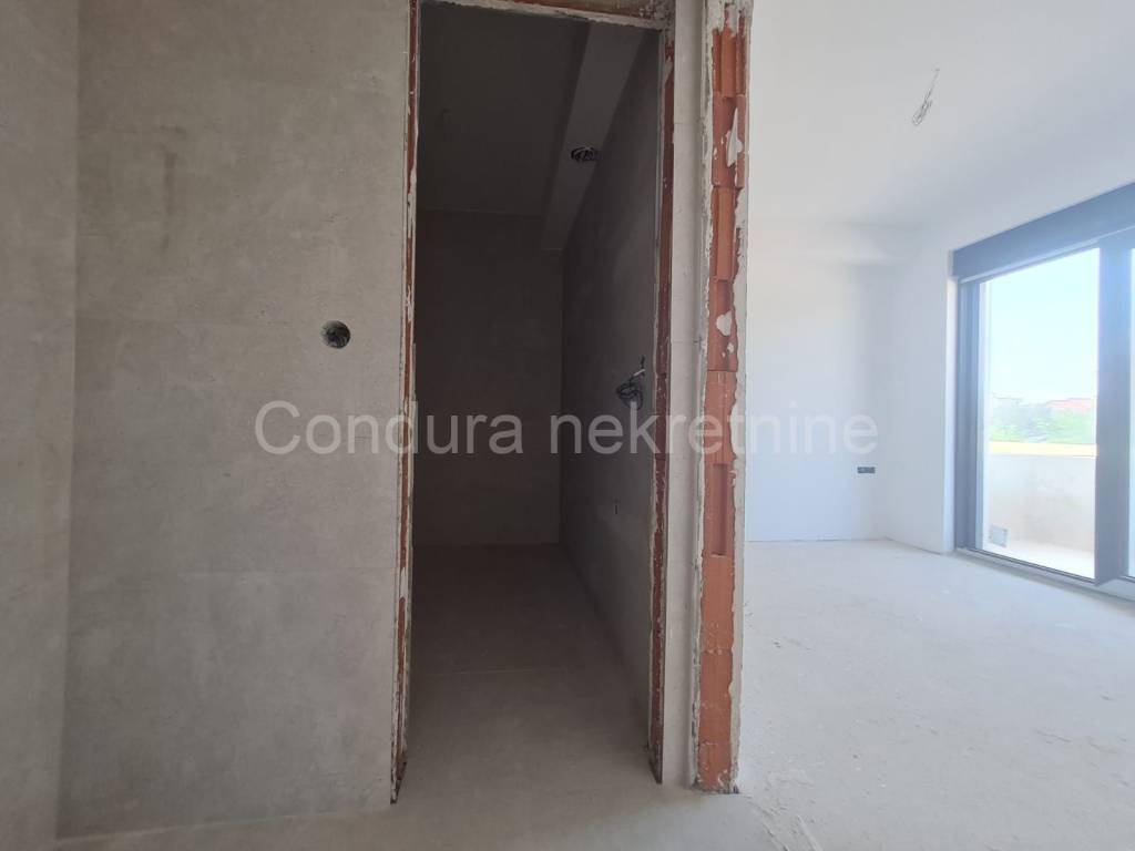 Apartman s okućnicom, Prodaja, Privlaka, Privlaka