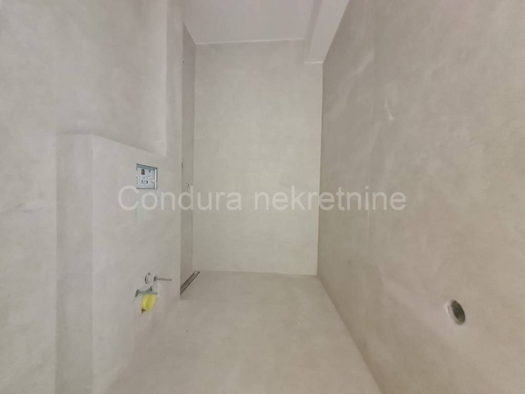 Apartman s okućnicom, Prodaja, Privlaka, Privlaka