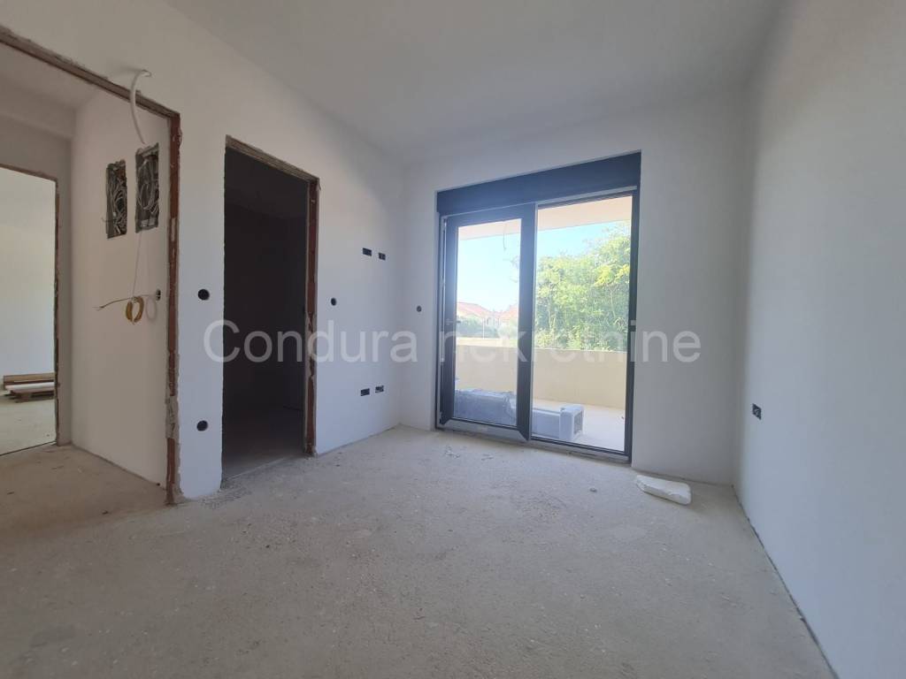 Apartman s okućnicom, Prodaja, Privlaka, Privlaka