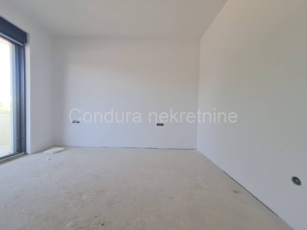 Apartman s okućnicom, Prodaja, Privlaka, Privlaka