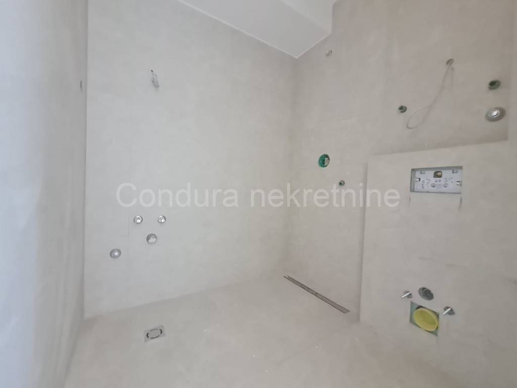 Apartman s okućnicom, Prodaja, Privlaka, Privlaka