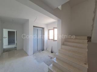 Apartman na moru, Prodaja, Privlaka, Privlaka