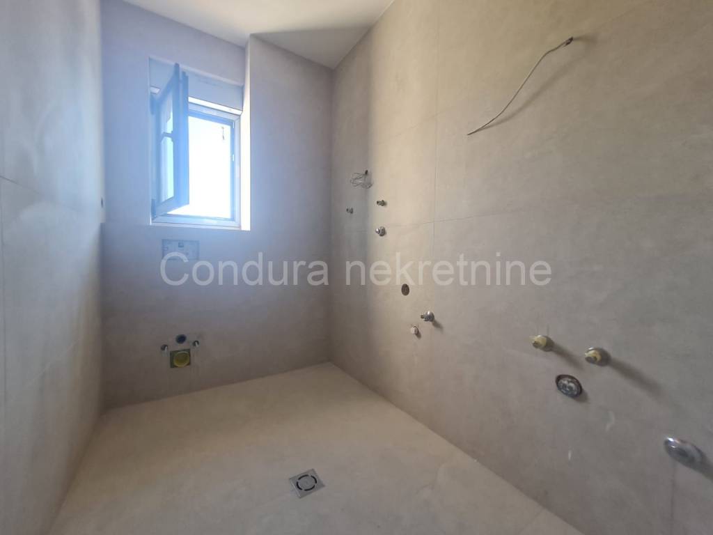 Apartman na moru, Prodaja, Privlaka, Privlaka