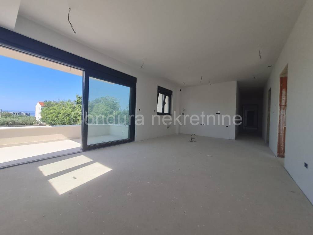 Apartman na moru, Prodaja, Privlaka, Privlaka