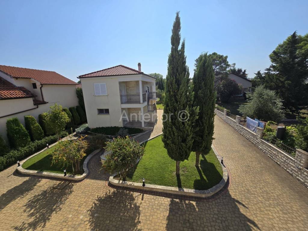 Kuća na moru, Prodaja, Vrsi, Zukve