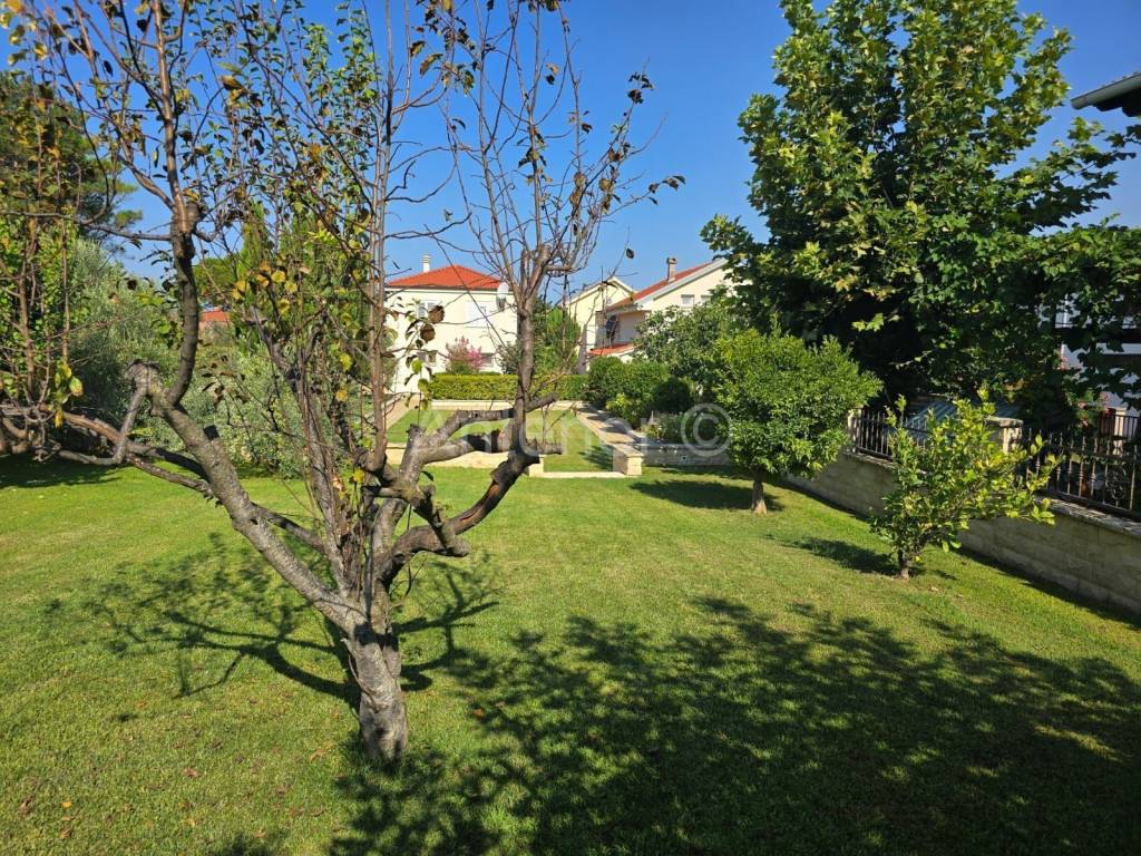 Kuća na moru, Prodaja, Vrsi, Zukve