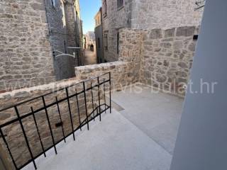 Dvojna kuća, Prodaja, Tisno, Betina