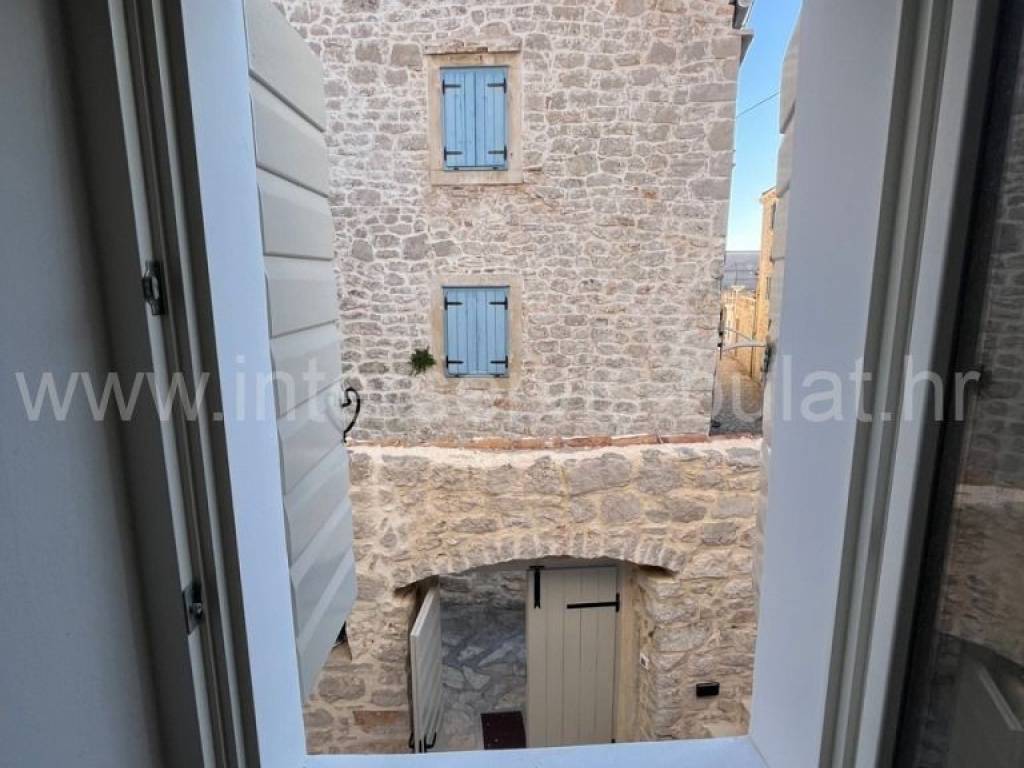Dvojna kuća, Prodaja, Tisno, Betina
