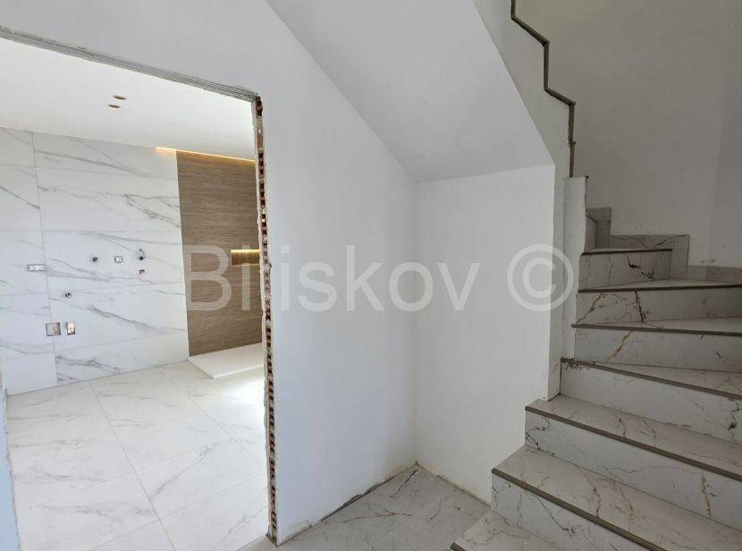 Stan u zgradi, Prodaja, Trogir, Dragulin