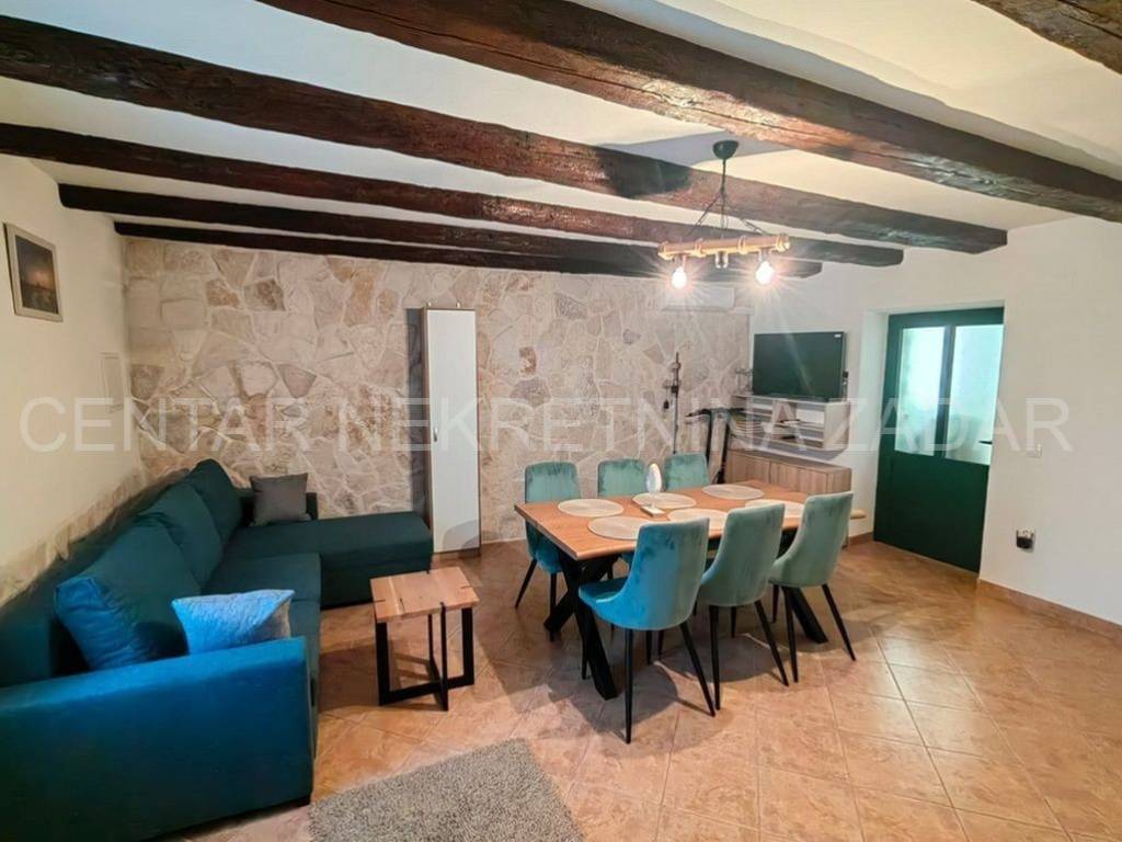 Stan u višeetažnoj kući, Prodaja, Privlaka, Privlaka