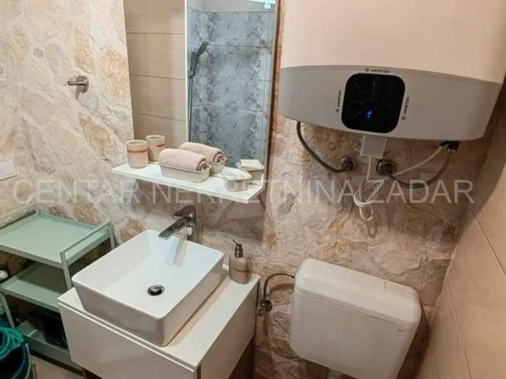 Stan u višeetažnoj kući, Prodaja, Privlaka, Privlaka