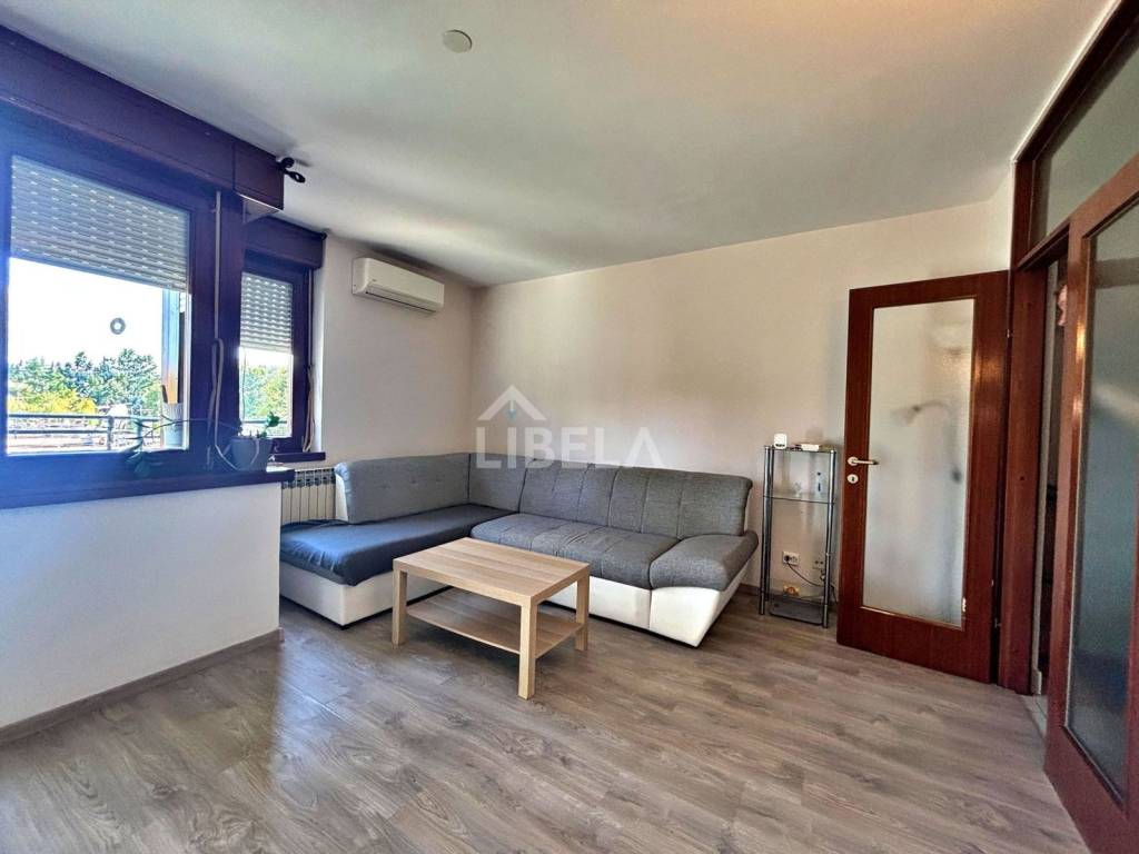 Stan u zgradi, Najam, Zagreb, Pešćenica - Žitnjak
