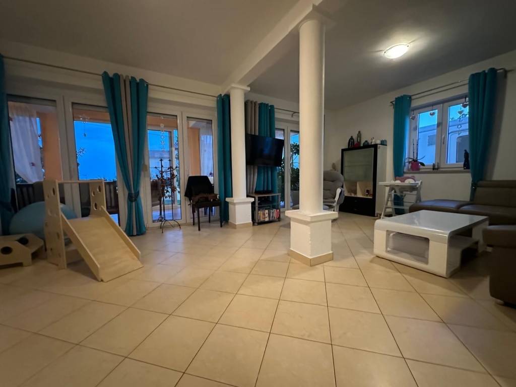 Obiteljska kuća, Prodaja, Kaštelir-Labinci, Kaštelir