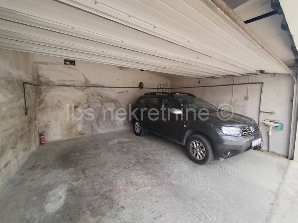 Stan u zgradi, Prodaja, Split, Split