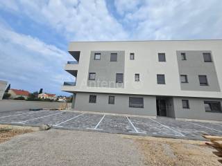 Apartman s okućnicom, Prodaja, Privlaka, Privlaka