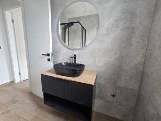 Apartman s okućnicom, Prodaja, Privlaka, Privlaka