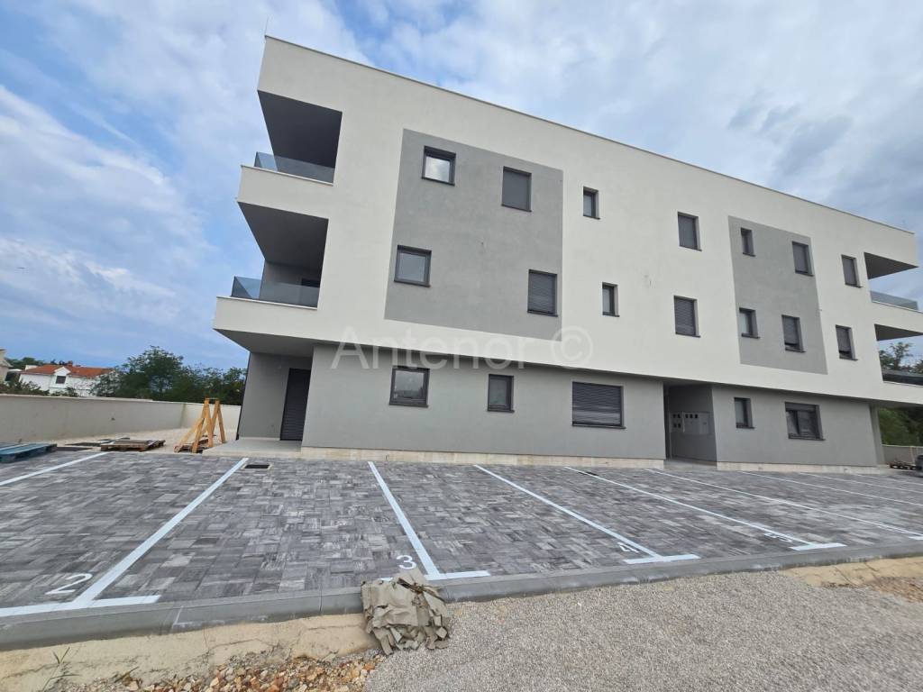 Apartman s okućnicom, Prodaja, Privlaka, Privlaka