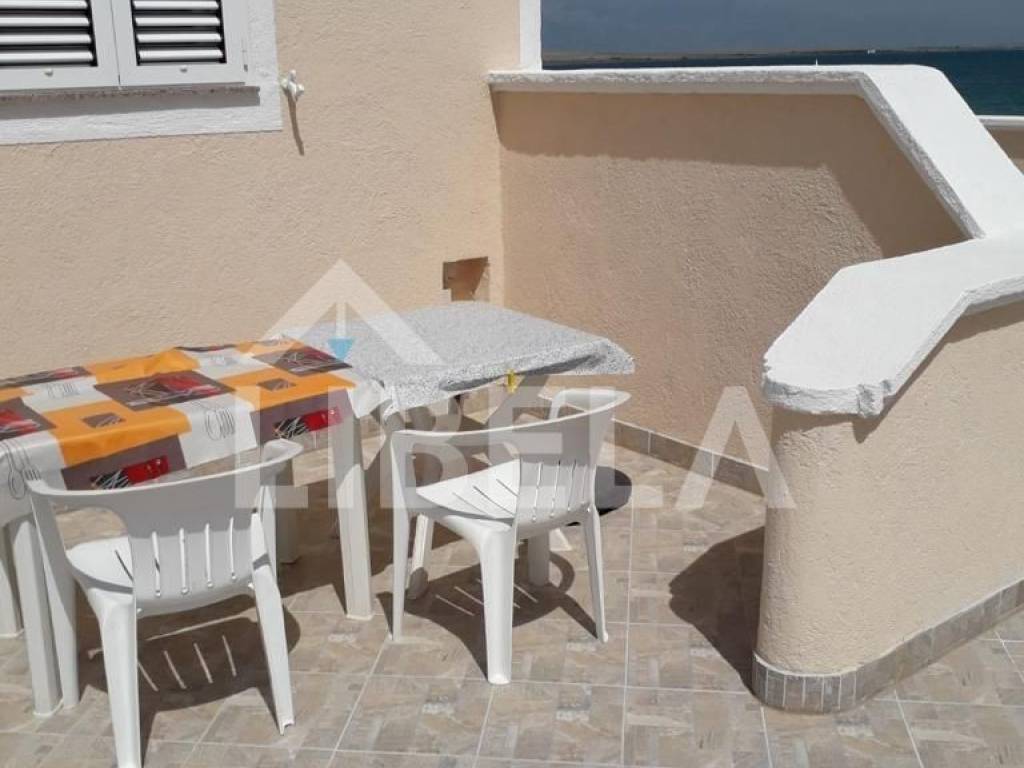 Apartmanska kuća, Prodaja, Vir, Vir