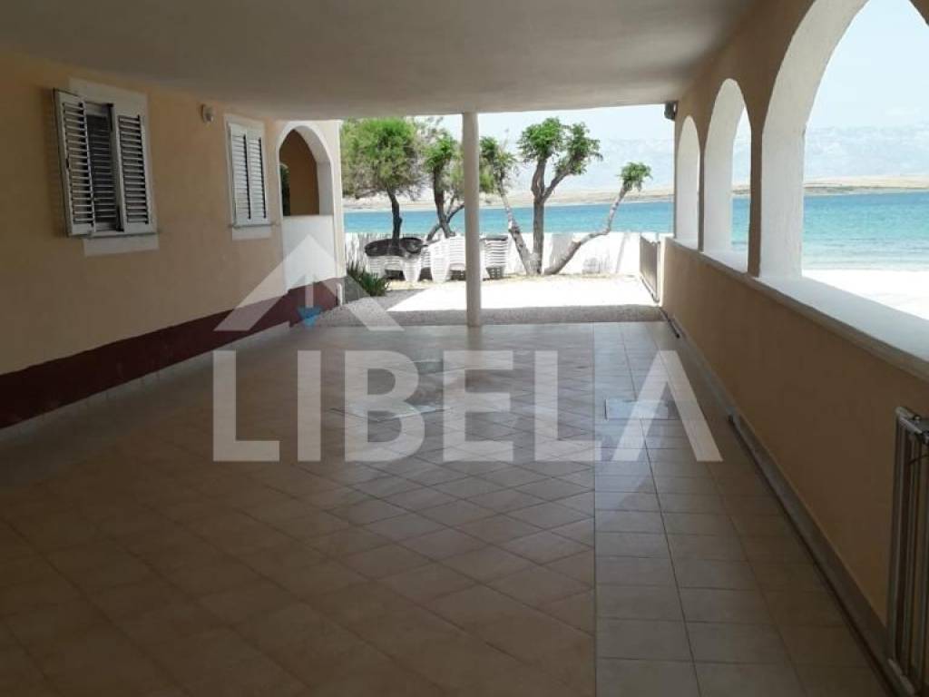 Apartmanska kuća, Prodaja, Vir, Vir