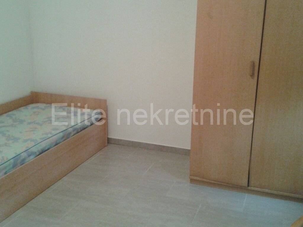 Stan u zgradi, Najam, Rijeka, Zapad