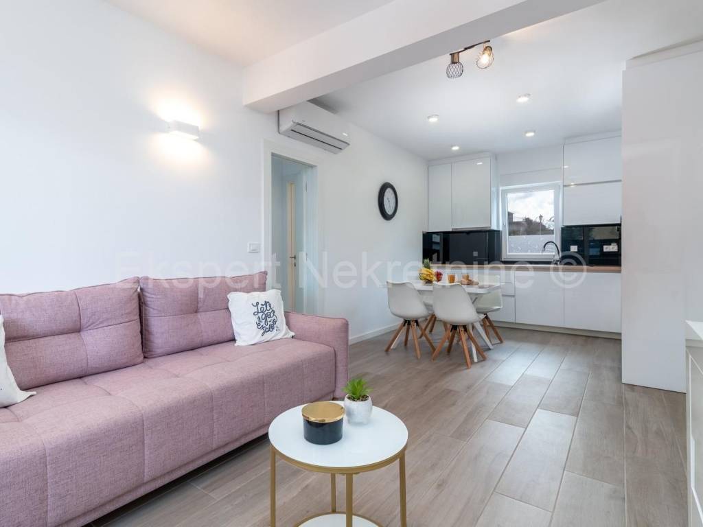 Stan u novogradnji, Najam, Trogir, Trogir