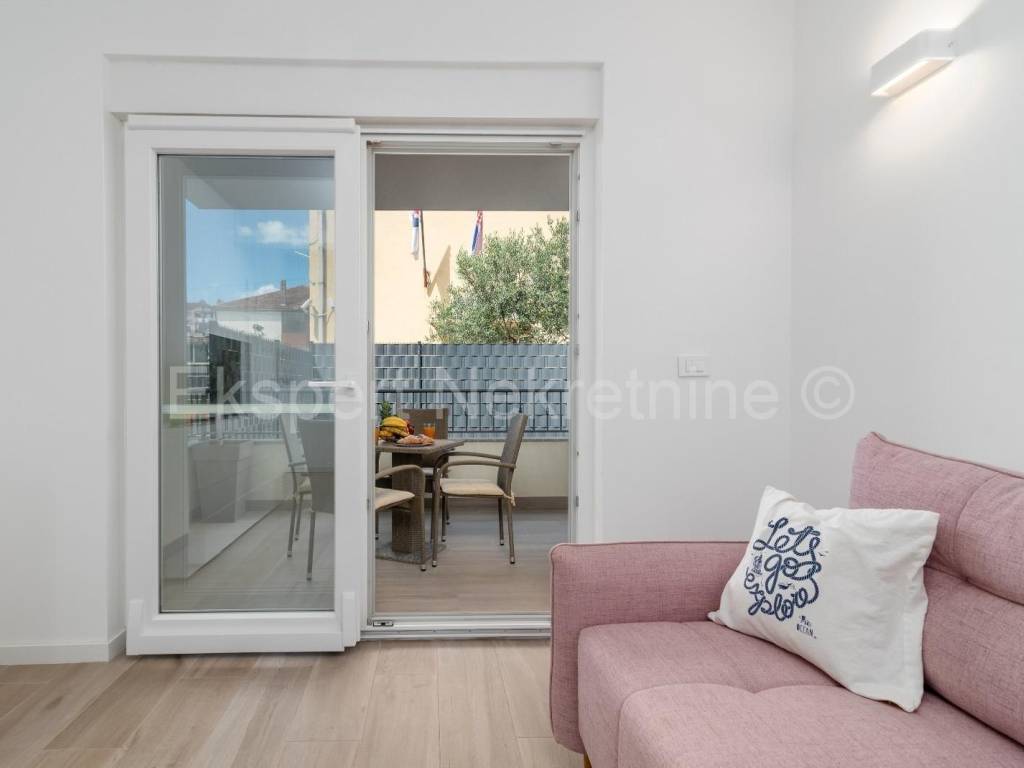 Stan u novogradnji, Najam, Trogir, Trogir