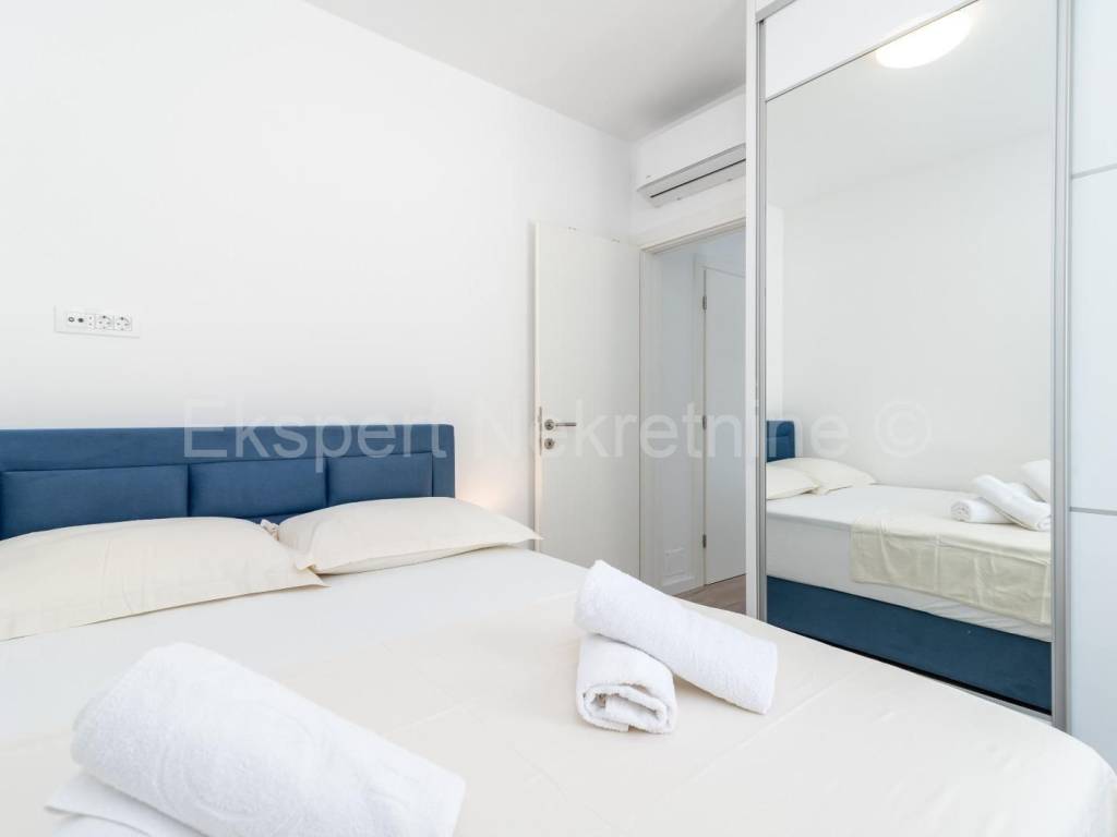 Stan u novogradnji, Najam, Trogir, Trogir