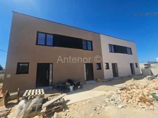 Kuća u nizu, Prodaja, Vrsi, Mulo