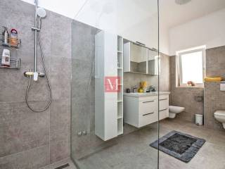 Luksuzna kuca, Prodaja, Grožnjan, Bijele Zemlje