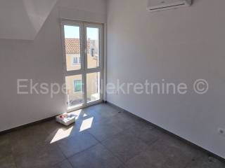 Stan u novogradnji, Prodaja, Okrug, Okrug Gornji