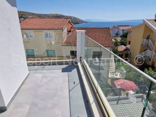 Stan u novogradnji, Prodaja, Okrug, Okrug Gornji