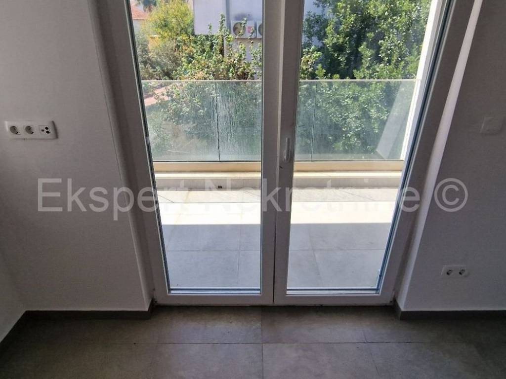 Stan u novogradnji, Prodaja, Okrug, Okrug Gornji