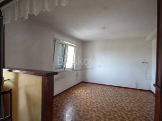 Stan u zgradi, Prodaja, Solin, Centar