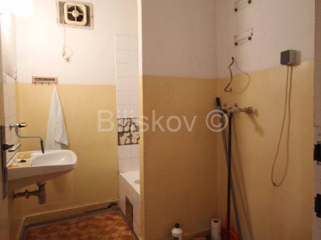 Stan u zgradi, Prodaja, Solin, Centar