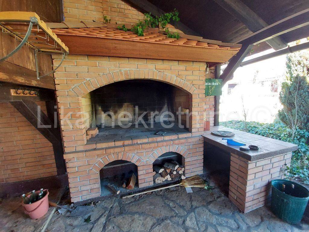 Samostojeća kuća, Prodaja, Otočac, Ličko Lešće