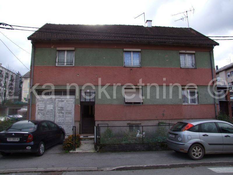 Stan u kući , Prodaja, Otočac, Otočac