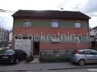 Stan u kući , Prodaja, Otočac, Otočac