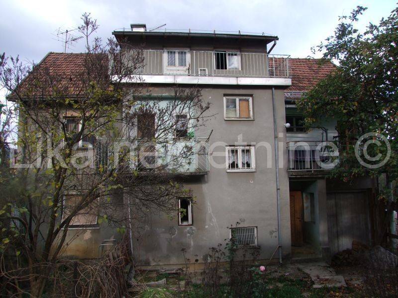 Stan u kući , Prodaja, Otočac, Otočac