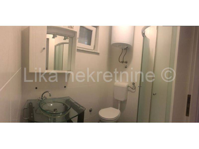 Apartmanska kuća, Prodaja, Privlaka, Privlaka