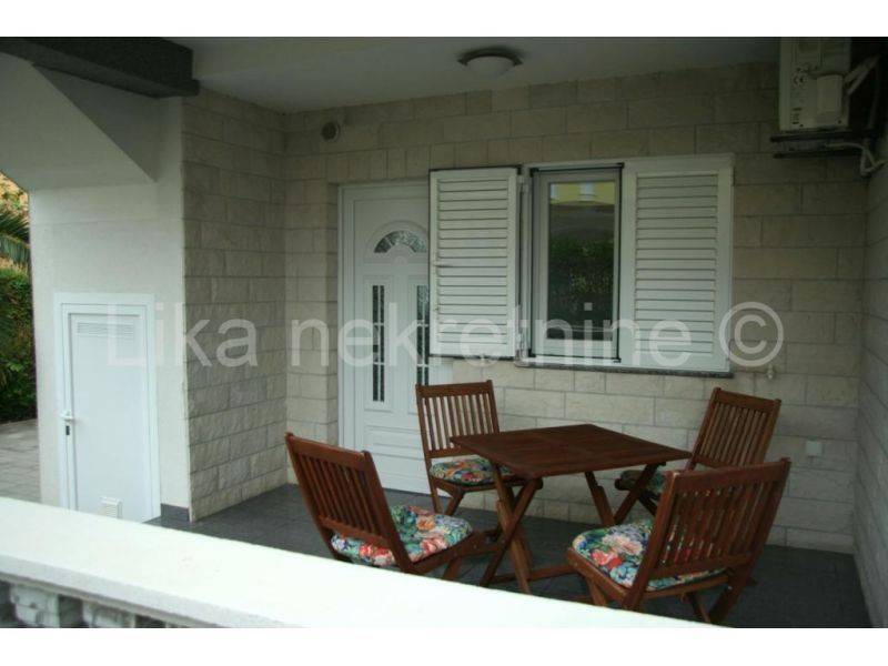 Apartmanska kuća, Prodaja, Privlaka, Privlaka