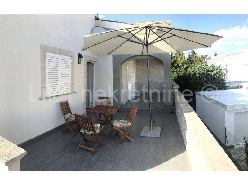 Apartmanska kuća, Prodaja, Privlaka, Privlaka